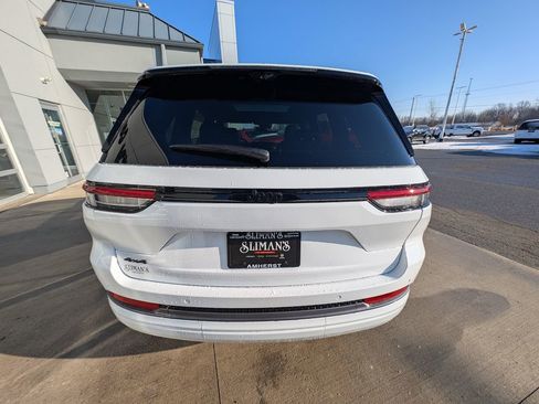 New 2026 Jeep Grand Cherokee Limited image 10