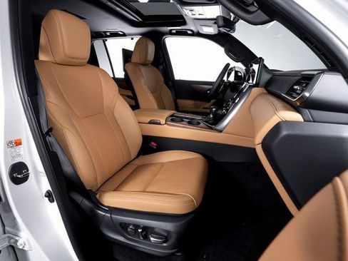 Used 2025 Lexus LX 600 4WD w/ Accessory Package (2T) image 59