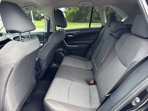 Used 2024 Toyota RAV4 XLE FWD image 13