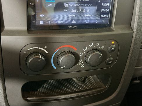 Used 2005 Dodge Ram 1500 Truck SLT RWD image 22