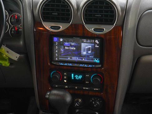 Used 2003 GMC Envoy SLT AWD/4WD image 15