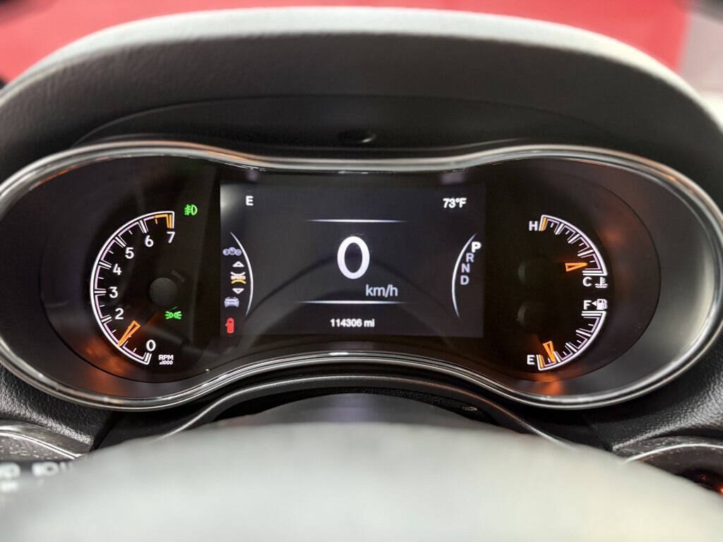 Used 2018 Jeep Grand Cherokee Altitude AWD/4WD image 18