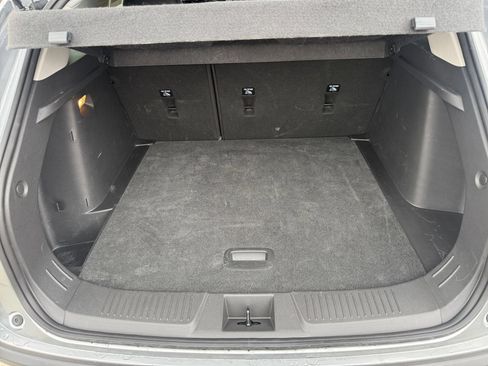 Used 2025 Chevrolet Trax LT FWD image 29
