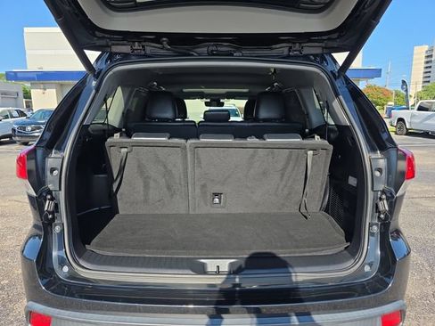 Used 2018 Toyota Highlander XLE FWD image 32