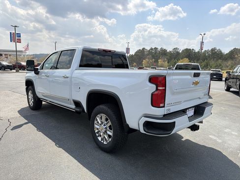 New 2026 Chevrolet Silverado 2500 High Country w/ High Country Premium Package image 7