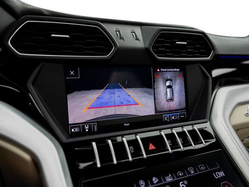 Used 2019 Lamborghini Urus AWD/4WD image 53