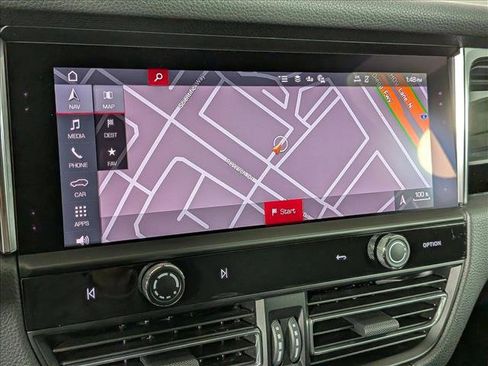 New 2026 Porsche Macan image 18