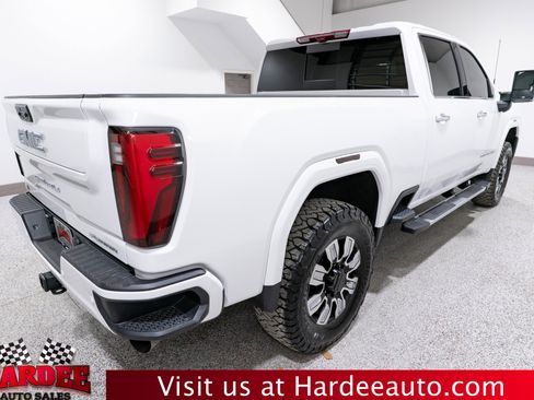 Used 2024 GMC Sierra 2500 Denali w/ Denali Reserve Package image 5