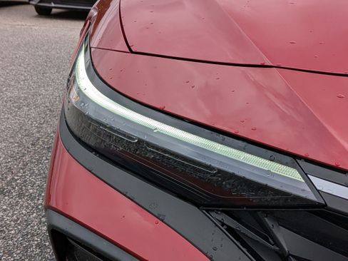 Certified 2025 Hyundai Elantra Sport w/ Cargo Package image 10