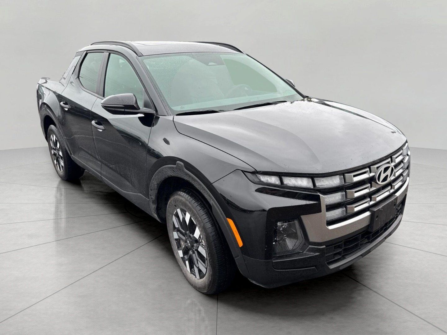 Used 2025 Hyundai Santa Cruz SEL AWD/4WD image 2