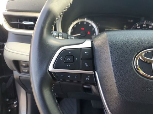 Used 2024 Toyota Highlander LE image 20
