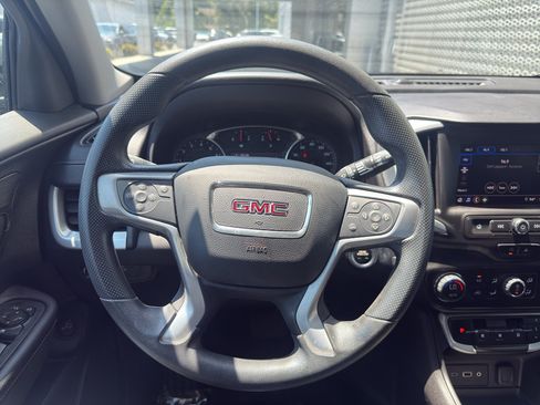 Used 2022 GMC Terrain SLE w/ Driver Convenience Package FWD image 15