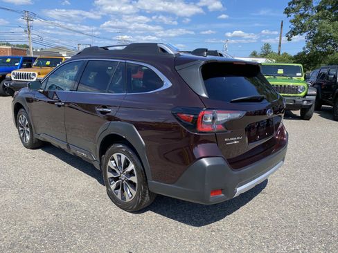 Used 2024 Subaru Outback Touring XT AWD/4WD image 9