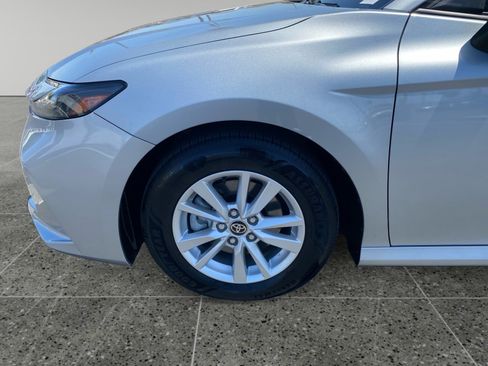 Used 2025 Toyota Camry LE FWD image 14