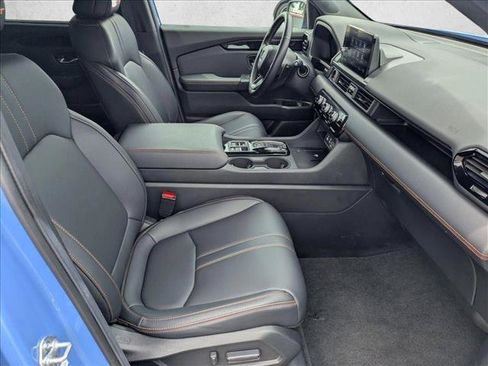 Used 2025 Honda Pilot TrailSport image 22