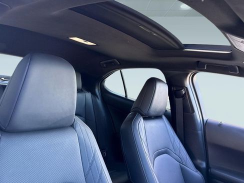 Used 2025 Lexus UX 300h AWD w/ Cold Area Package image 15