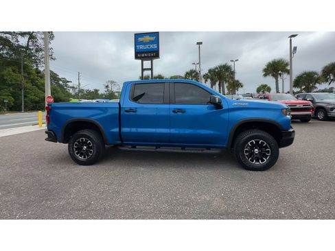 Used 2022 Chevrolet Silverado 1500 ZR2 image 9