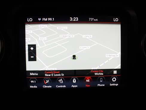 Used 2022 Jeep Gladiator Rubicon w/ Cold Weather Group AWD/4WD image 14