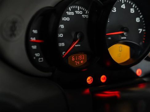 Used 2001 Porsche 911 Cabriolet image 30