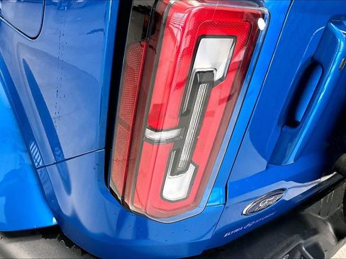 Used 2024 Ford Bronco Outer Banks AWD/4WD image 31