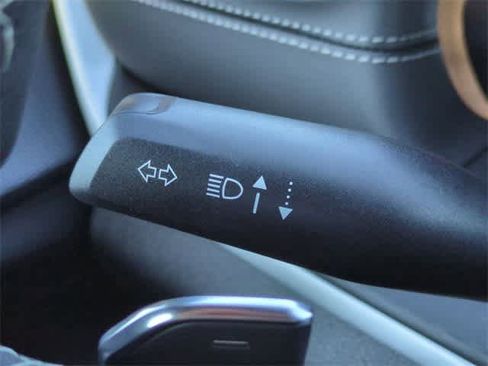 New 2025 Jeep Grand Cherokee Altitude image 28