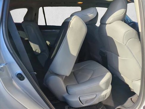 Used 2023 Toyota Highlander Platinum image 21