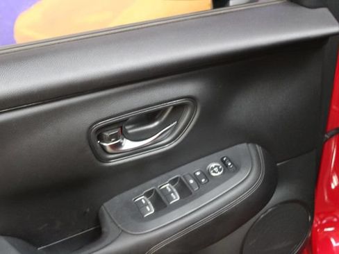 Used 2024 Honda HR-V EX-L image 13