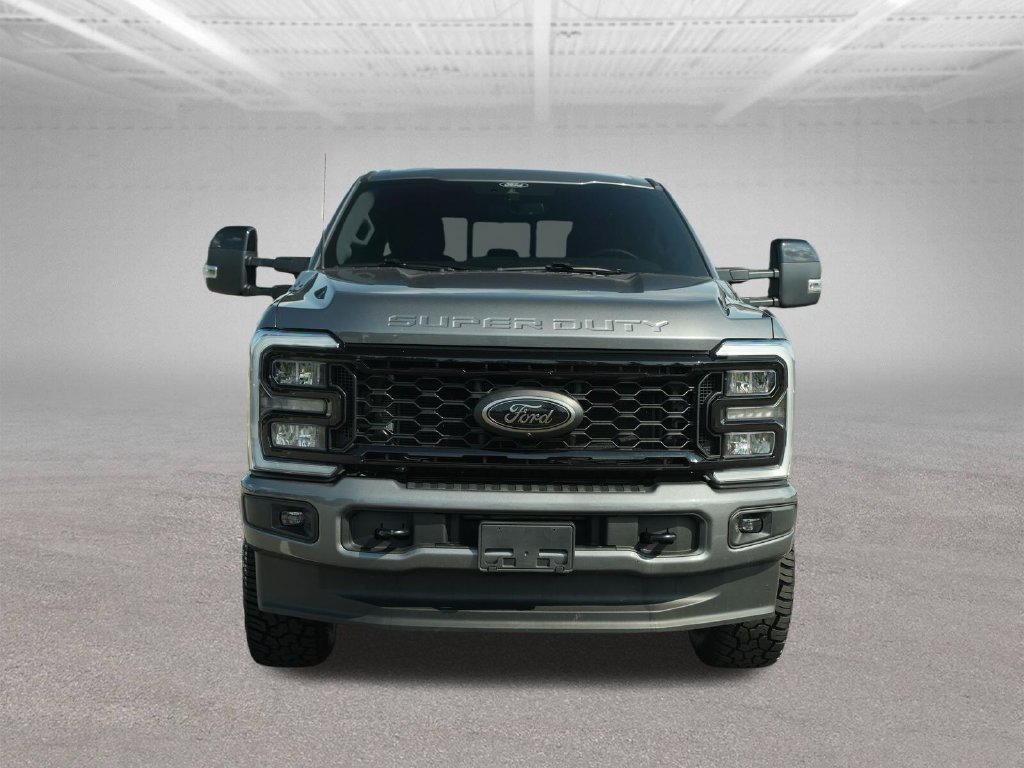 Used 2025 Ford F250 Lariat w/ Black Appearance Package AWD/4WD image 2