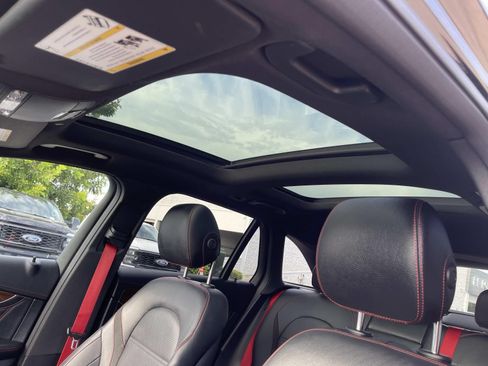 Used 2022 Mercedes-Benz GLC 43 AMG 4MATIC image 21