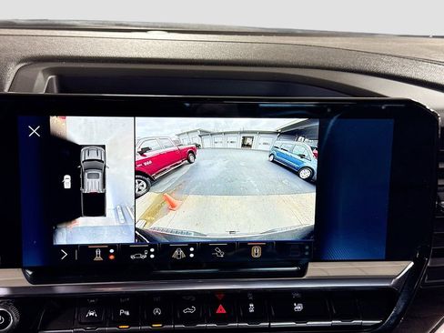 Used 2024 Chevrolet Silverado 1500 LTZ image 27