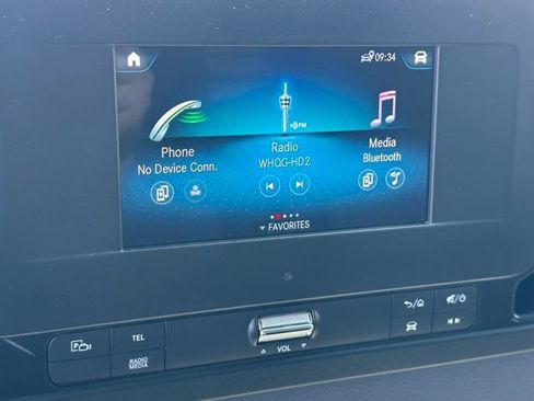 Used 2024 Mercedes-Benz Sprinter 2500 w/ Acoustic Package image 19