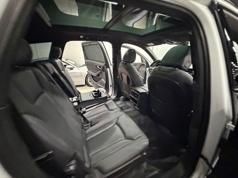 Used 2022 Audi Q7 3.0T Premium Plus AWD/4WD image 29