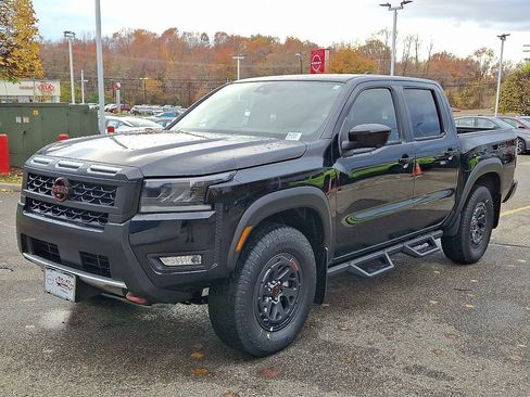 New 2026 Nissan Frontier PRO-4X w/ Pro-4x Convenience Package image 3