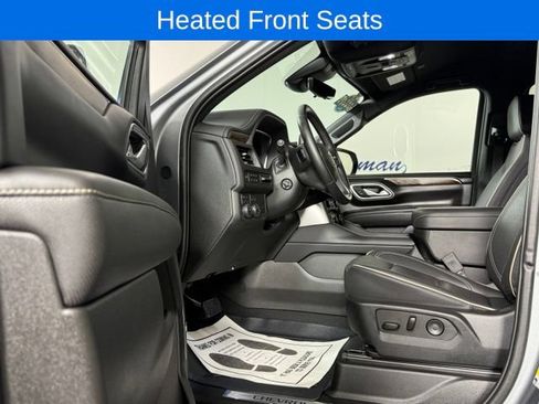 Used 2024 Chevrolet Suburban Premier AWD/4WD image 10