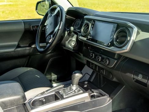 Used 2021 Toyota Tacoma SR5 image 25