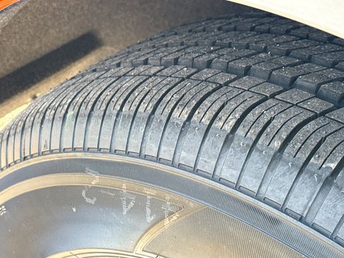 New 2026 Chrysler Pacifica Select FWD image 9
