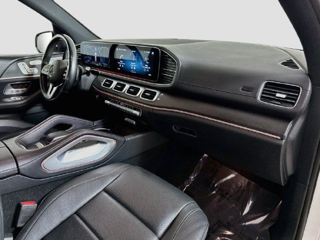 Used 2023 Mercedes-Benz GLS 450 4MATIC image 29