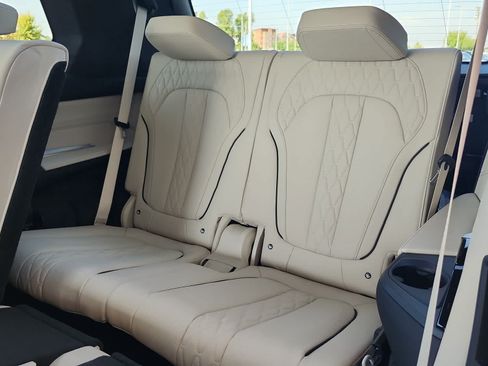New 2027 BMW X7 xDrive40i w/ M Sport Package AWD/4WD image 33
