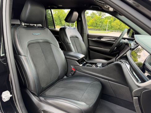 Used 2022 Jeep Grand Cherokee Trailhawk AWD/4WD image 21