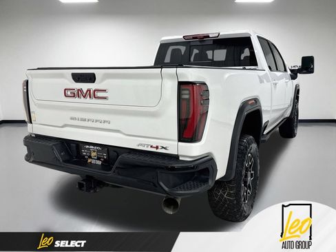 Used 2025 GMC Sierra 2500 AT4X AWD/4WD image 7