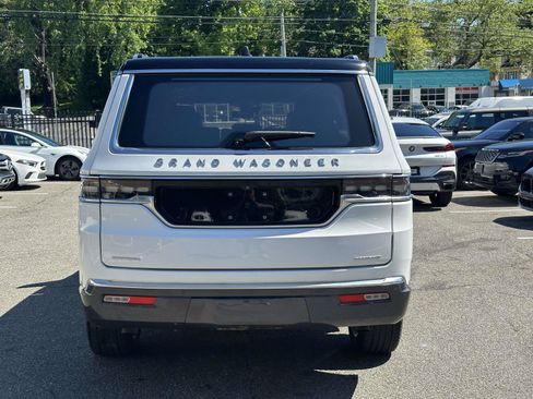 Used 2022 Jeep Grand Wagoneer Series II w/ Premium Group II AWD/4WD image 4