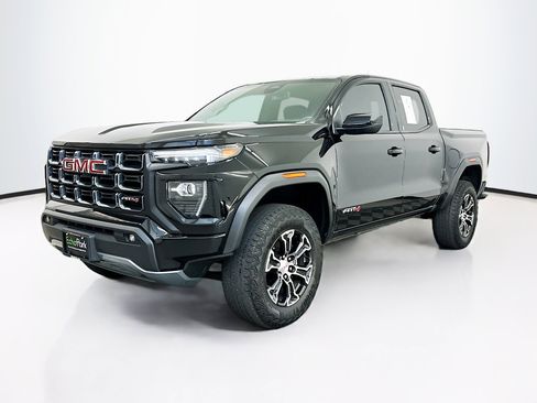 Used 2023 GMC Canyon AT4 w/ AT4 Premium Package AWD/4WD image 3