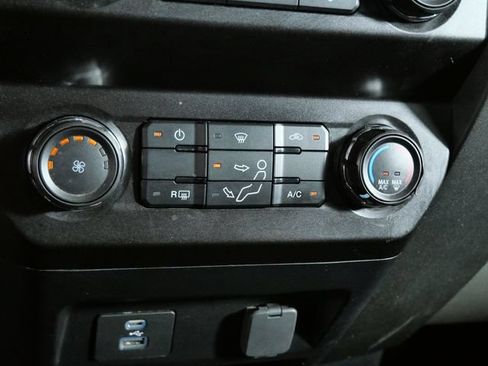 Used 2022 Ford F250 XL w/ Power Equipment Group AWD/4WD image 23