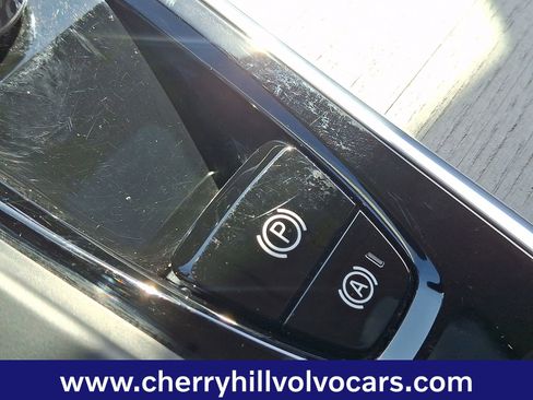 Certified 2025 Volvo XC60 B5 Plus image 26