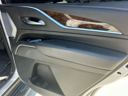 Used 2021 Cadillac Escalade Sport Platinum AWD/4WD image 23