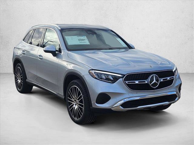Used 2026 Mercedes-Benz GLC 300 image 3