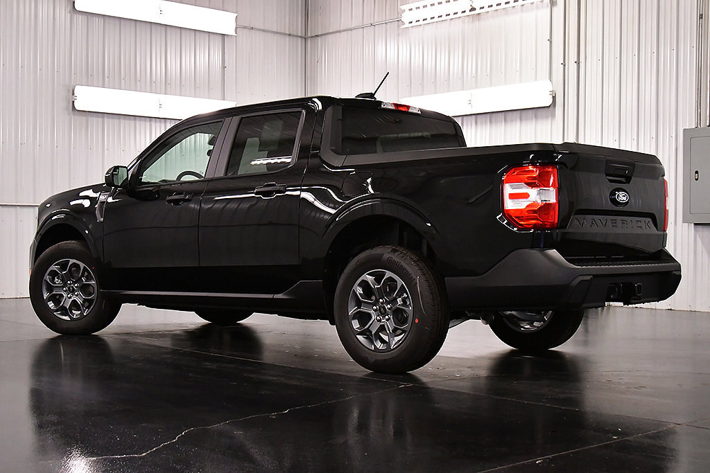 New 2026 Ford Maverick XLT w/ Equipment Group 301A AWD/4WD image 5