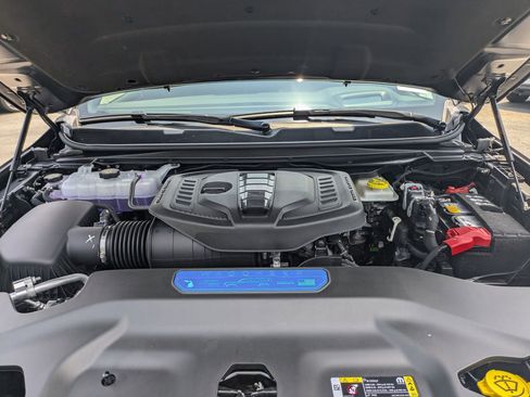 New 2025 Jeep Wagoneer Series III w/ Premium Group I image 32