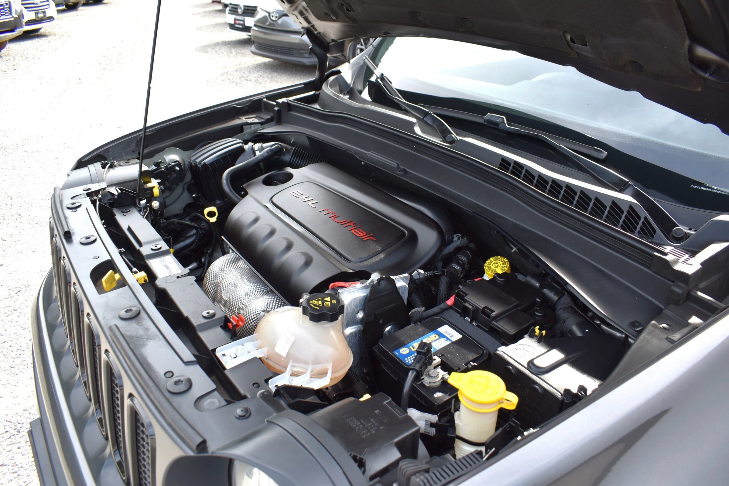 Used 2018 Jeep Renegade Altitude AWD/4WD image 34