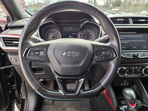 Used 2021 Chevrolet TrailBlazer RS w/ Technology Package image 10